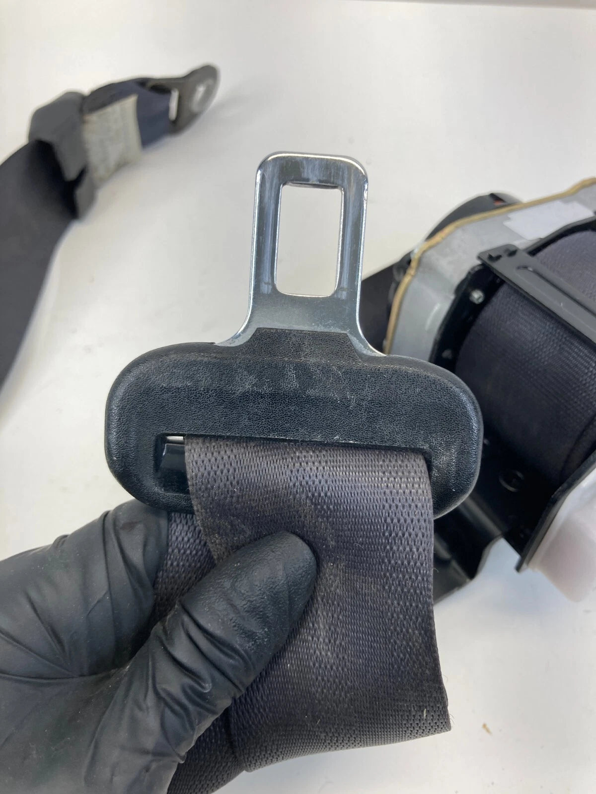 2002-2006 HONDA CR-V CRV REAR RIGHT SIDE SEAT BELT RETRACTOR TK-AF6-J1053 OEM