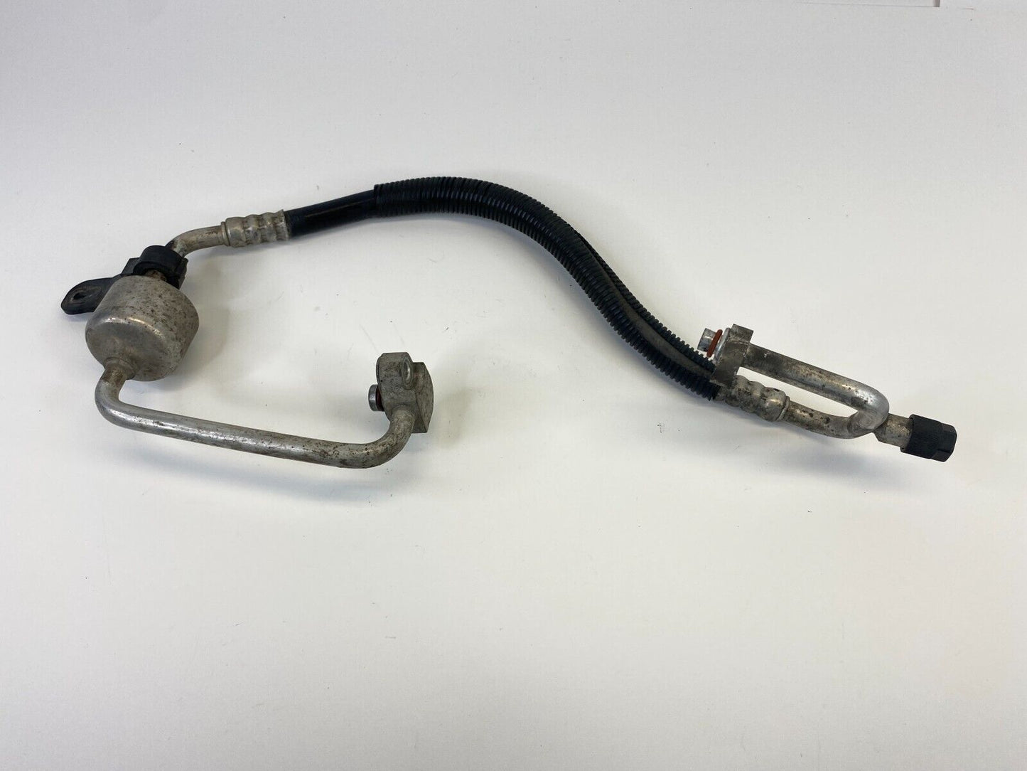 2011-2013 Ford Fiesta 1.6L A/C Refrigerant Suction Hose Line Tube OEM