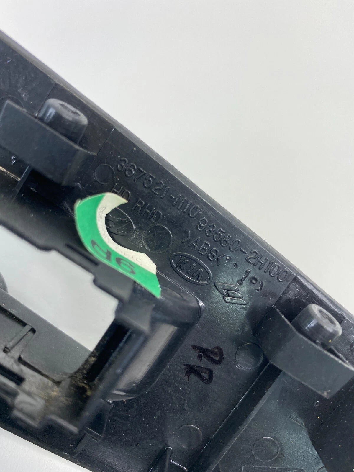 2007-2010 HYUNDAI ELANTRA REAR RIGHT DOOR WINDOW SWITCH TRIM COVER 93580-2H100