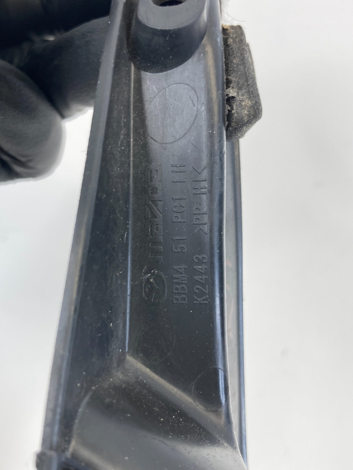 10-13 Mazda3 Front Right & Left Side Fender Upper Molding Pair Set BBM451PB1 OEM