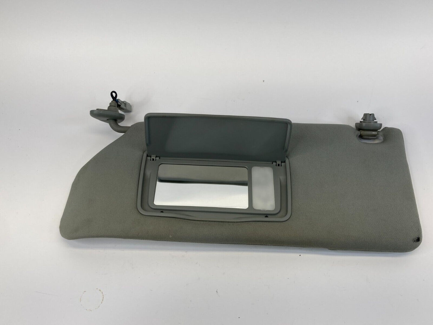 2005-2007 Honda Odyssey W Sunroof Left & Right Sunvisor Sun Visor Set w Lights