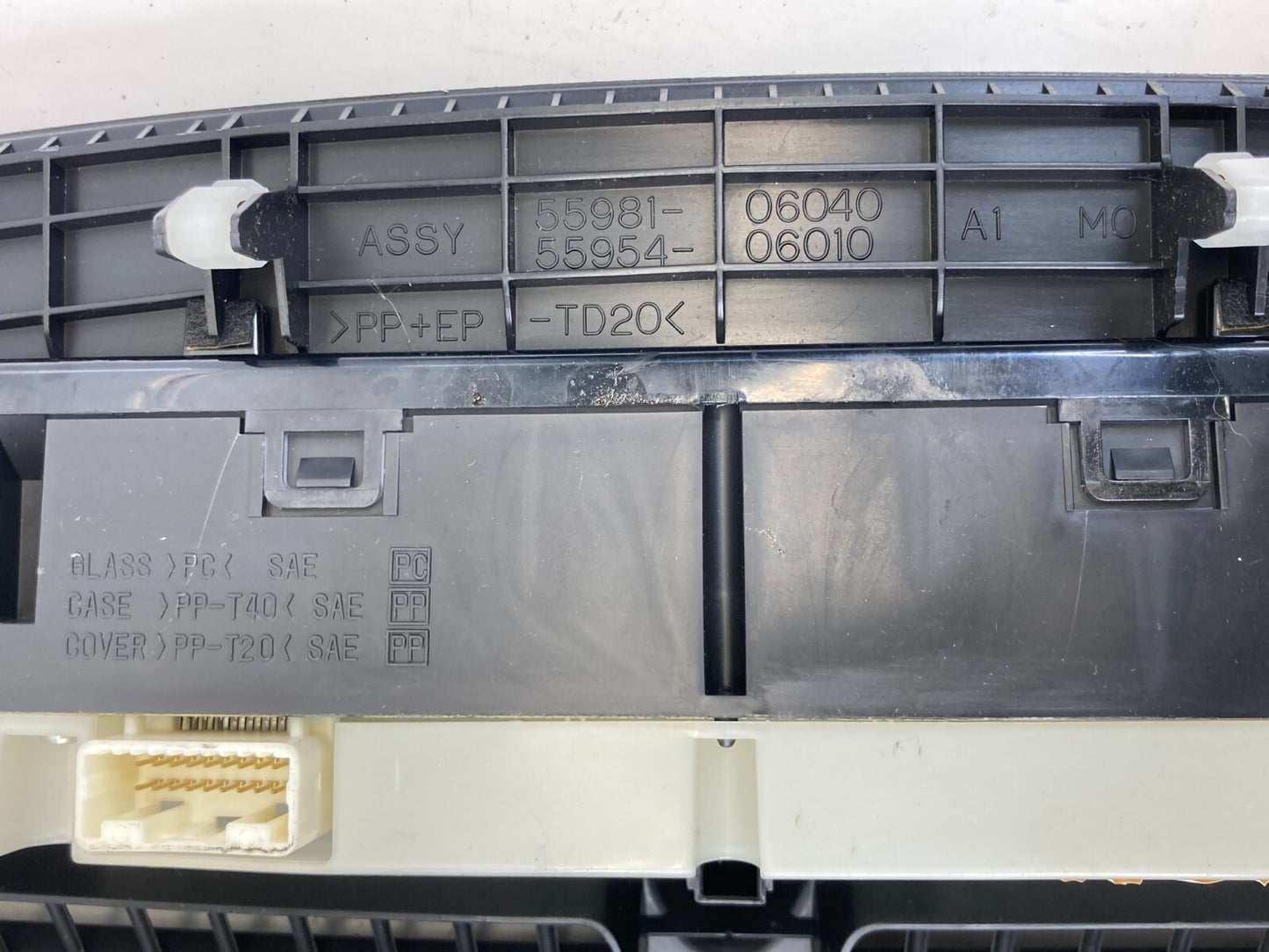 07-11 Toyota Camry Upper Dash Defroster Vent Grill Trim Panel 55981-06040 OEM