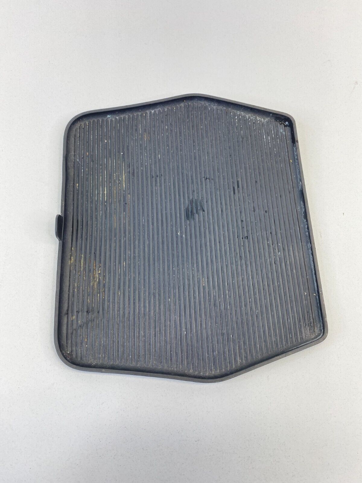 08 09 10 11 Mercury Mariner Center Console Rubber Mat Insert 8L84-78047A74-A OEM