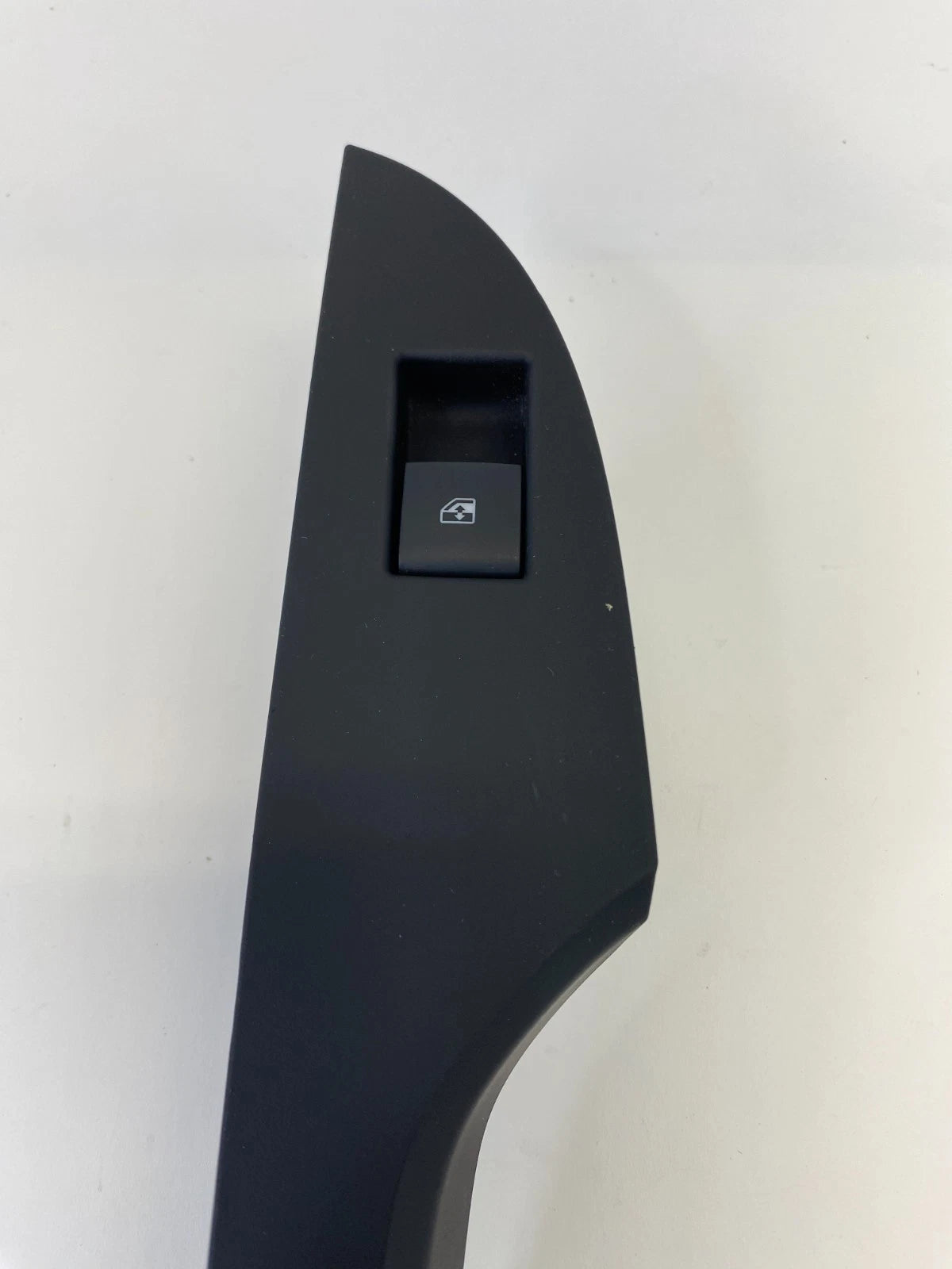 2013-2016 CADILLAC ATS REAR LEFT SIDE WINDOW SWITCH W/BEZEL 23181534 OEM