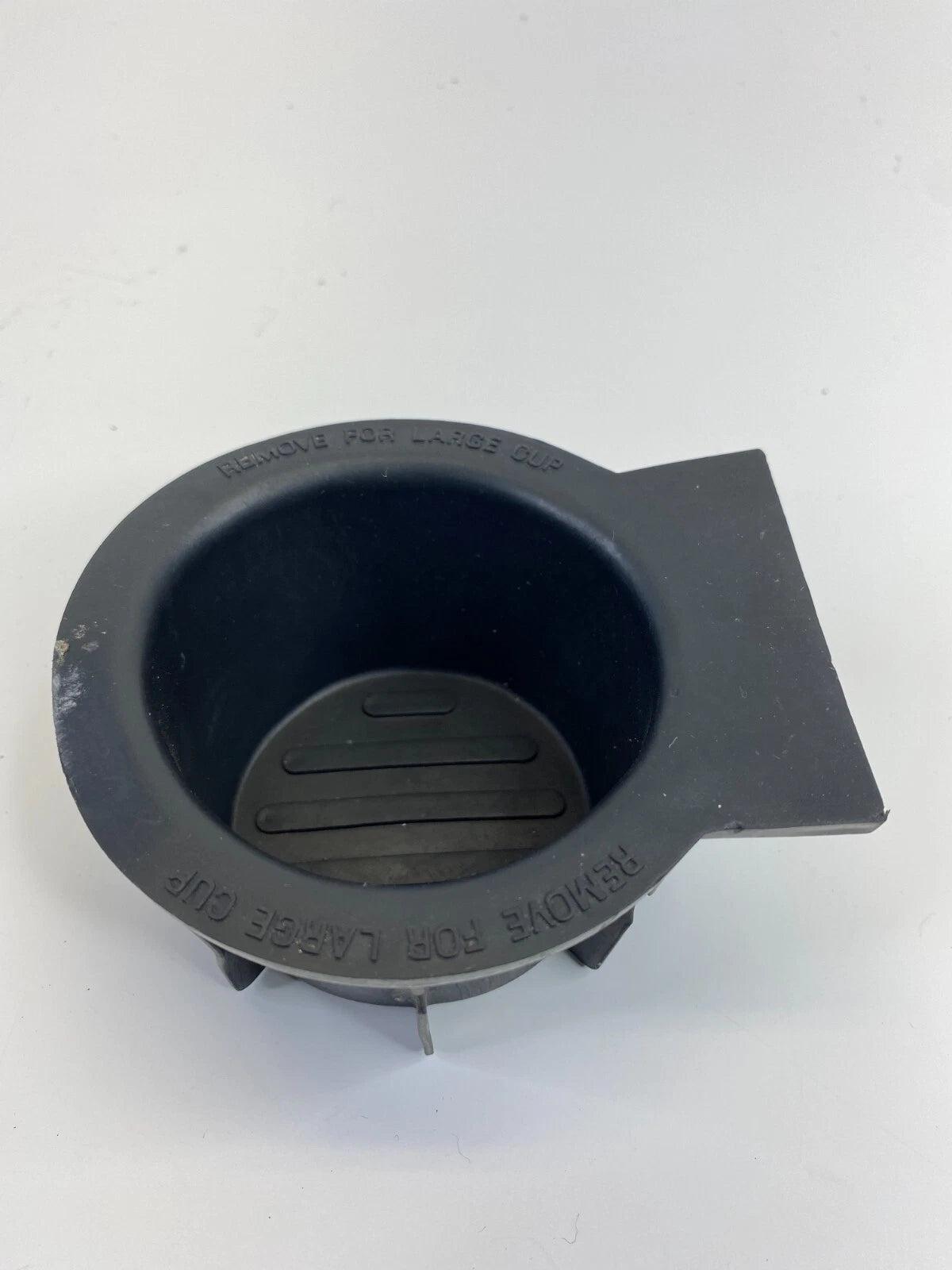 03-06 FORD EXPEDITION CENTER CONSOLE CUP HOLDER RUBBER INSERT 2L1X-78046B94-A