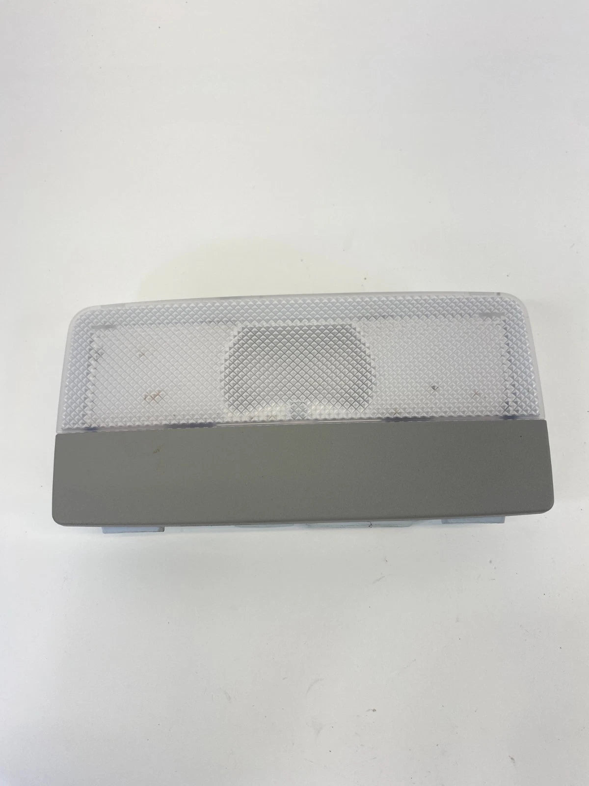 2010-2017 GMC TERRAIN EQUINOX REAR CENTER DOME MAP LAMP LIGHT 316627975 OEM