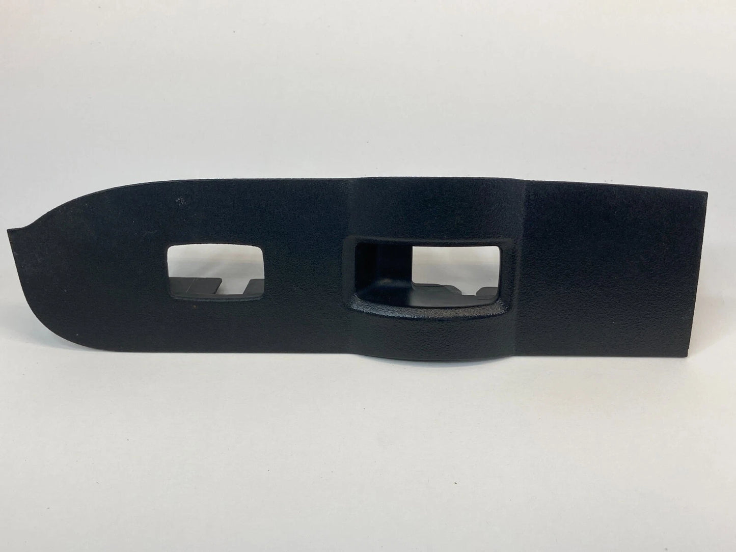 05 06 SCION TC FRONT RIGHT DOOR WINDOW SWITCH BEZEL TRIM PANEL 74231-21080 OEM