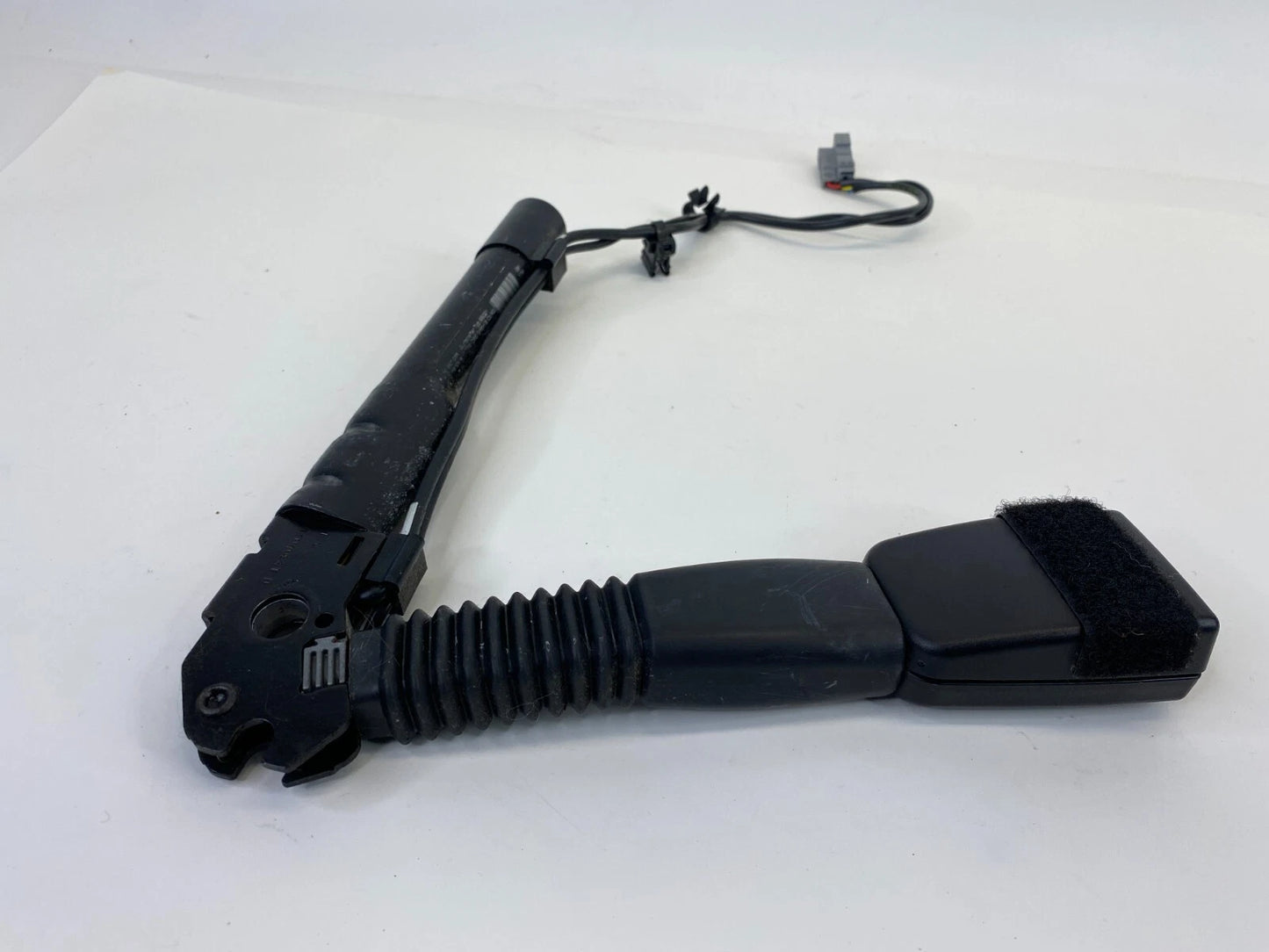 2007 2008 BMW 328I 328XI FRONT RIGHT PASSENGER SEAT BELT BUCKLE 7140611 UNIT OEM