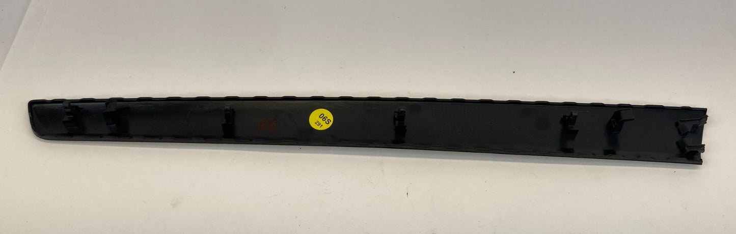 2012-2015 Volkswagen Passat Rear Right Door Panel Molding Bezel 561867420B OEM