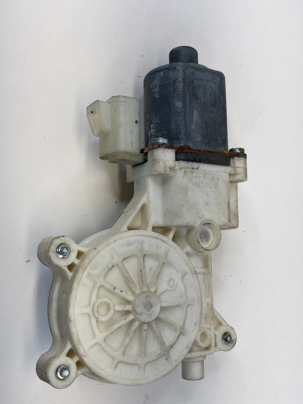 05-10 PONTIAC G6 SEDAN REAR LEFT SIDE POWER DOOR WINDOW MOTOR 0 130 822 251 OEM