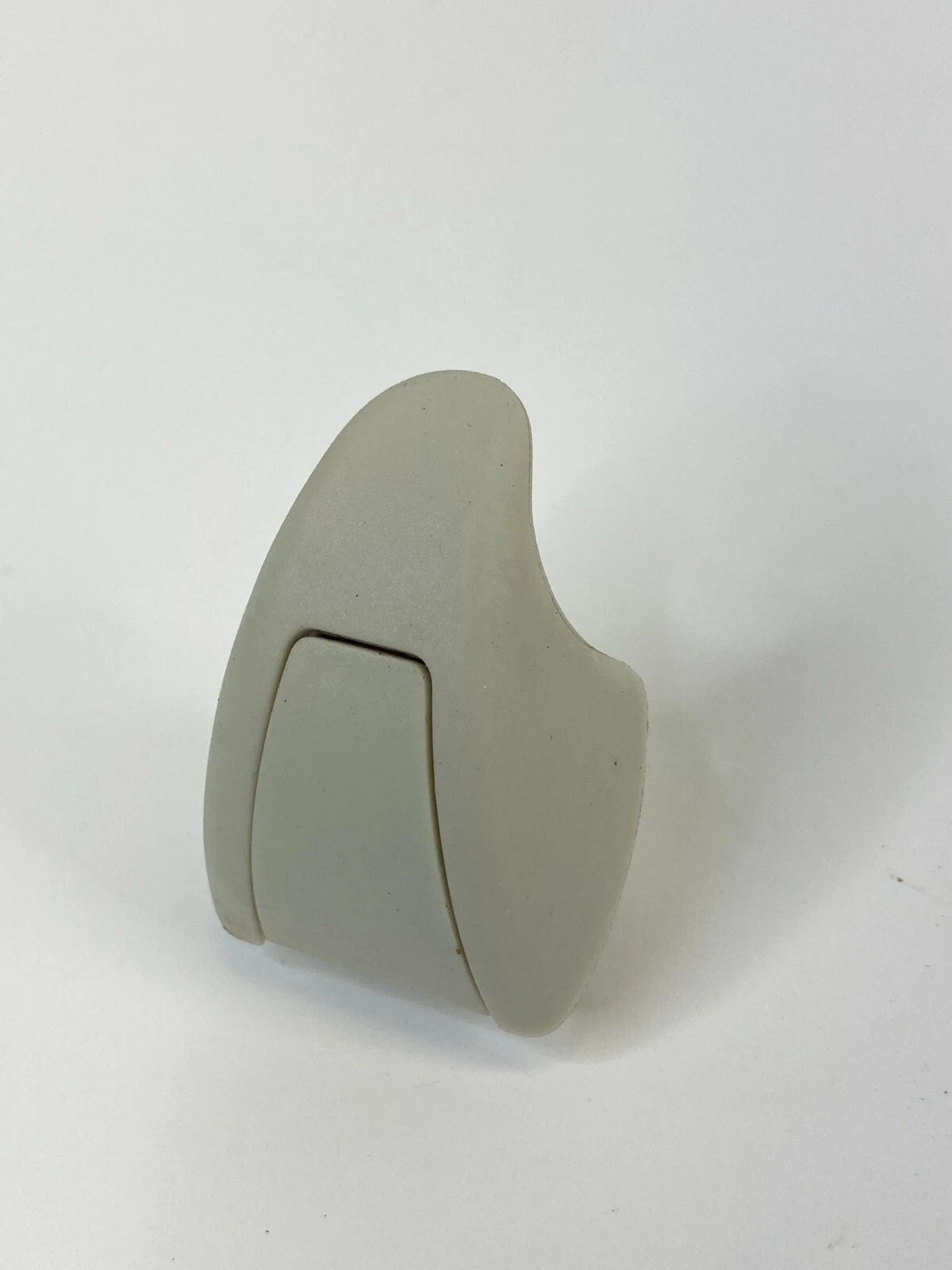 2012-2018 FORD FOCUS SEDAN REAR LEFT SIDE INNER INTERIOR ROOF HANGER HOOK COAT