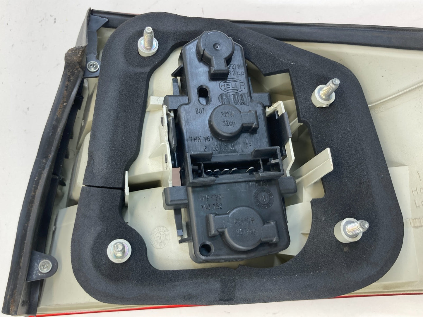 2002-2004 Audi A6 Quattro Sedan Left Driver Tail Light Taillight 14815101 OEM