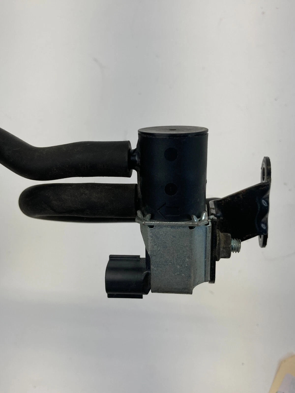 2011-2014 SUBARU TRIBECA VACUUM PURGE SOLENOID FUEL VALVE VAPOR CANISTER OEM