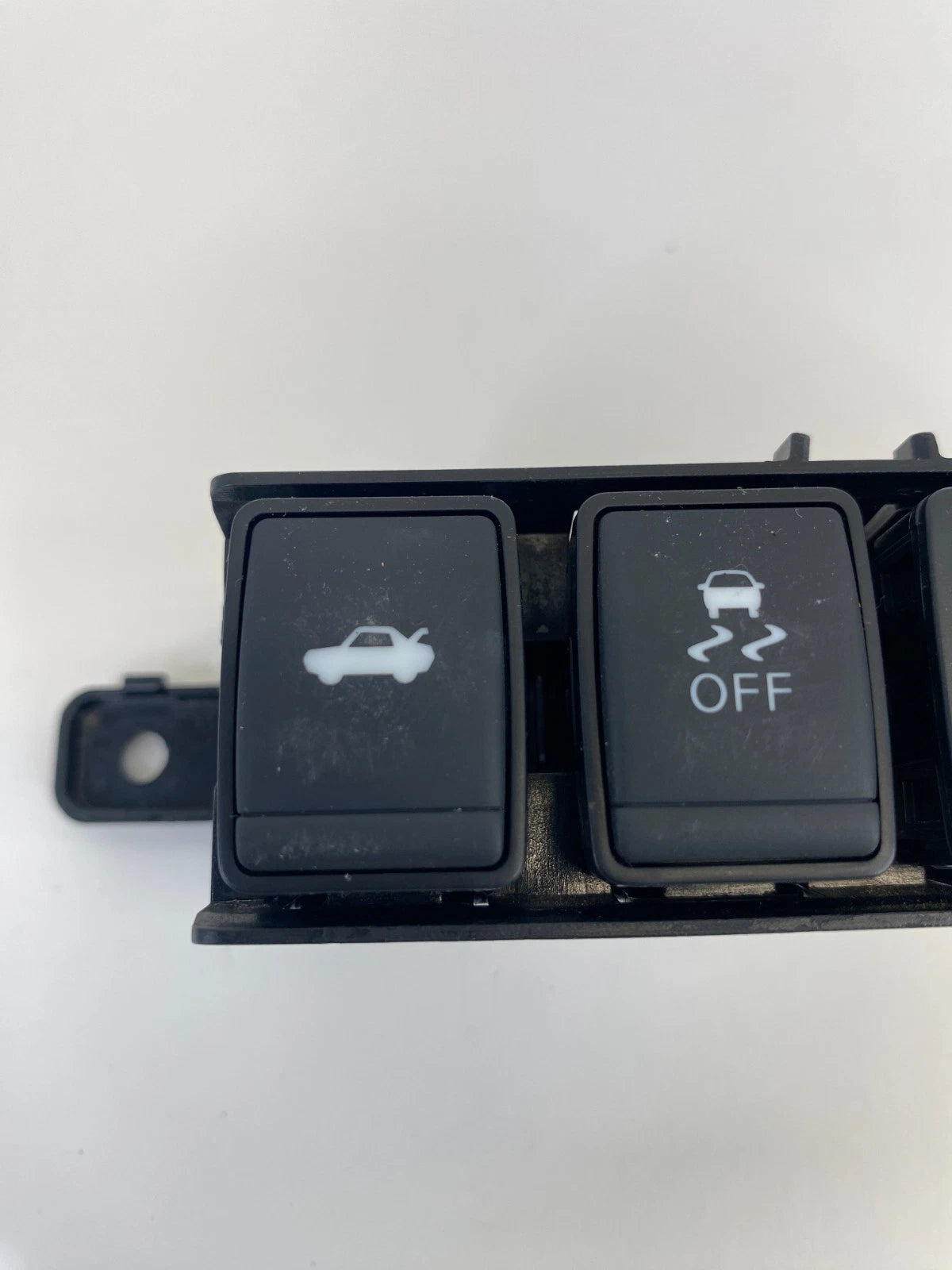 2013-2018 Nissan Altima Traction Control & Trunk Open w/ Heated Steering Switch