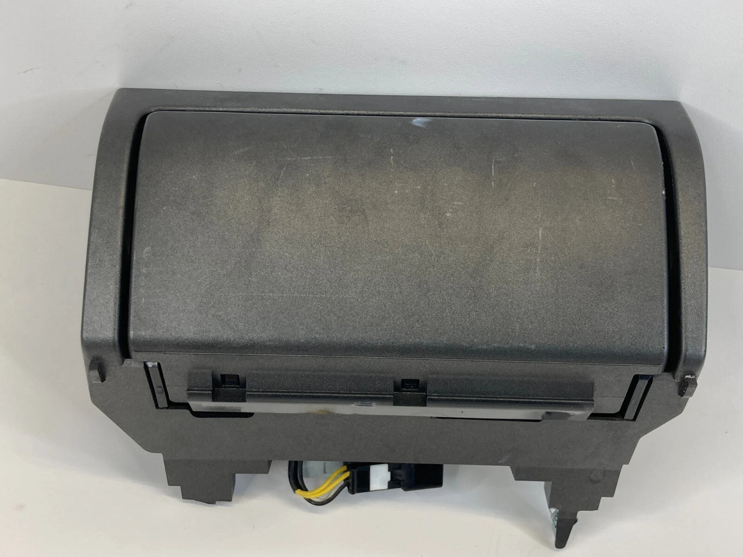 1998-2005 LEXUS GS300 CENTER CONSOLE DASH ASHTRAY ASH TRAY STORAGE OEM