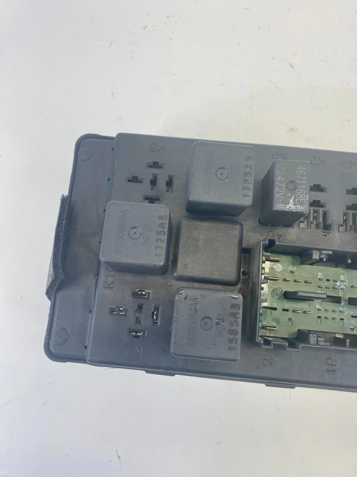 05 06 JEEP GRAND CHEROKEE INTERIOR CABIN FUSE BOX RELAY JUNCTION BLOCK 56050066