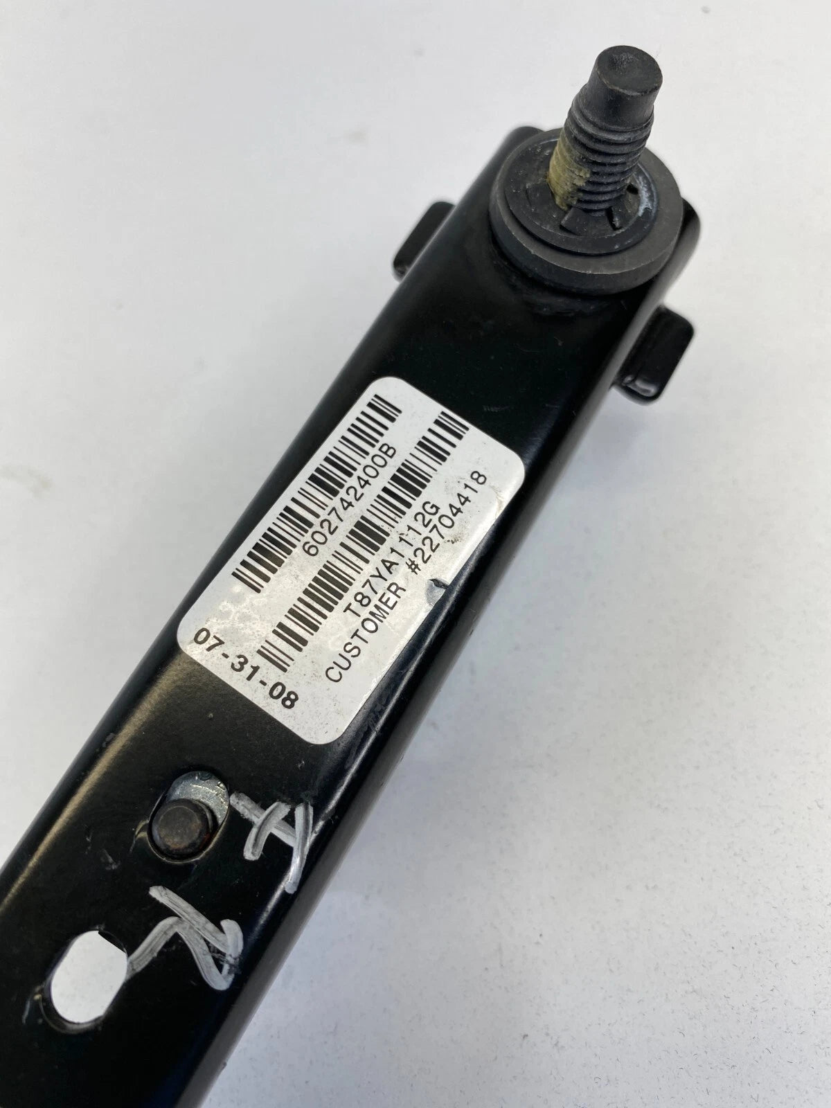 2005-2010 PONTIAC G6 SEDAN FRONT RIGHT SEAT BELT HEIGHT ADJUSTER 602742400B OEM
