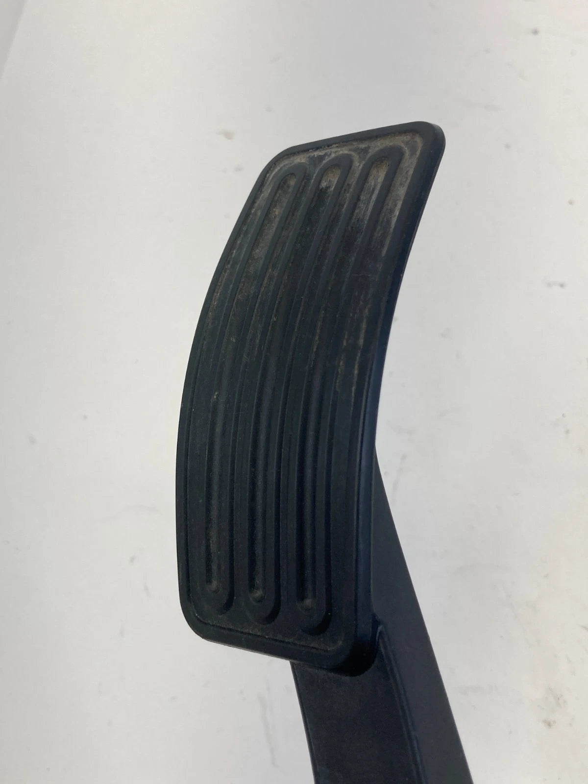 2013-2020 Nissan Pathfinder Accelerator Gas Pedal Throttle 18002-3JA3B OEM