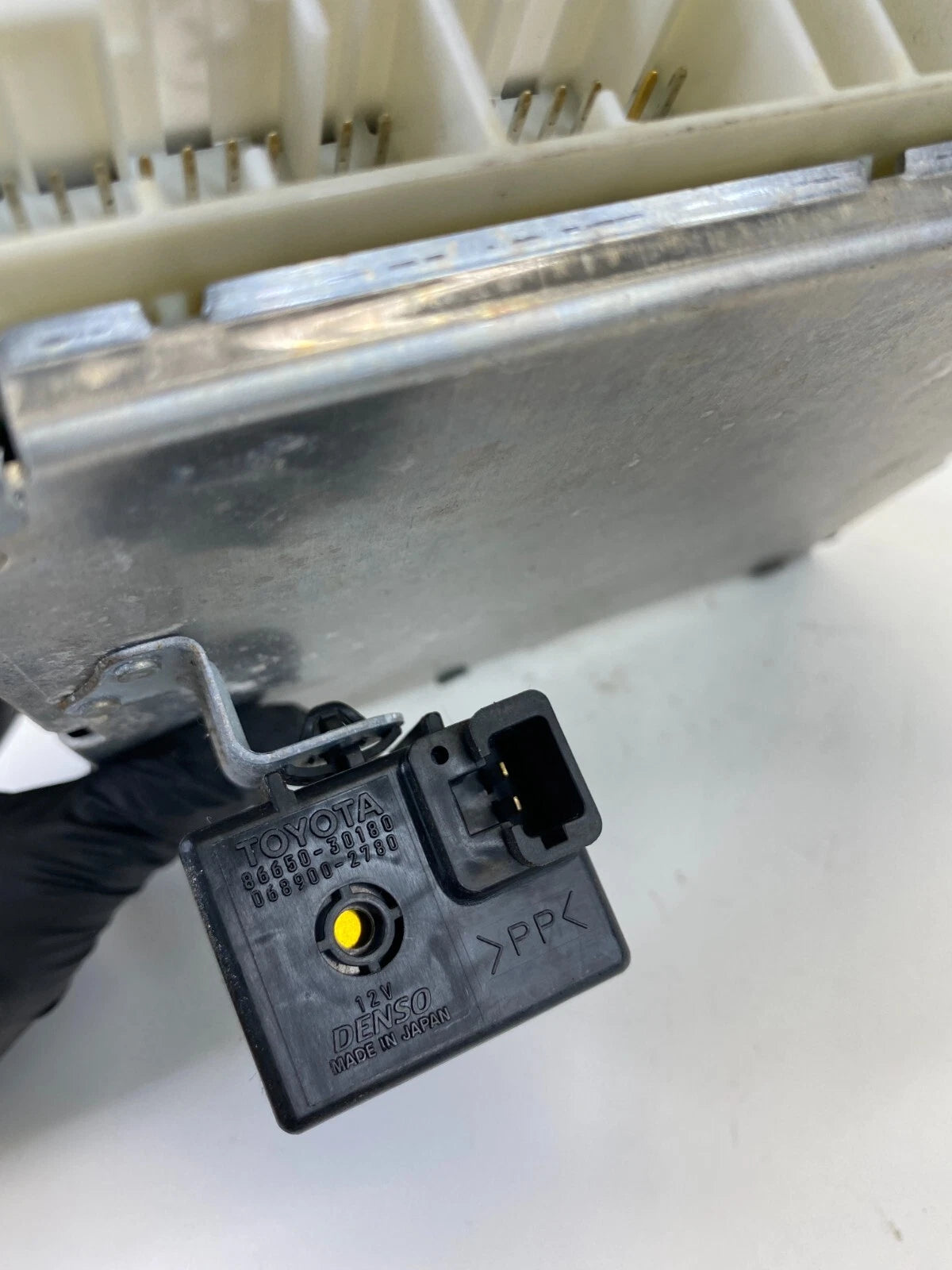 2001-2005 LEXUS GS300 3.0L RWD A/T CHASSIS ECM SKID CONTROL MODULE 89540-30392