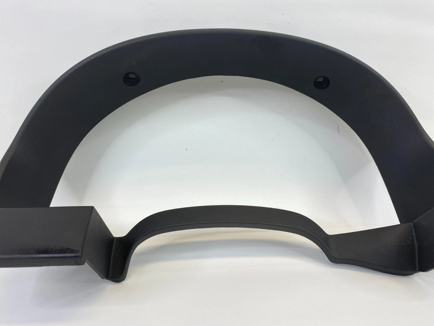 06 07 SATURN VUE DASH INSTRUMENT SPEEDOMETER CLUSTER TRIM COVER BEZEL 10356212