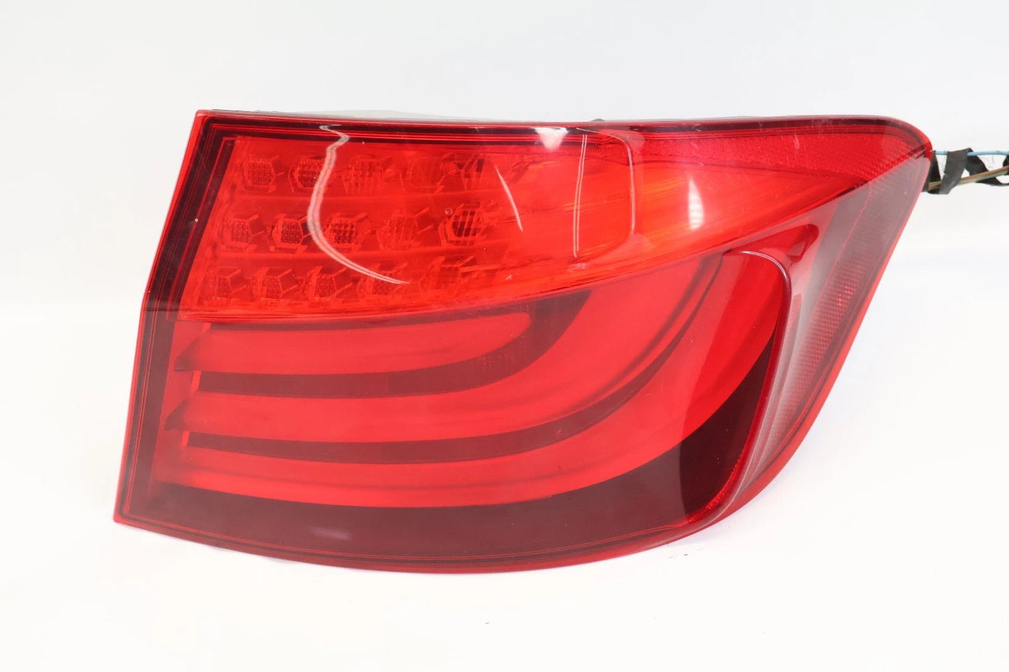 11-13 BMW 528I 535I 550I SEDAN RIGHT PASSENGER OUTER TAIL LIGHT TAILLIGHT OEM