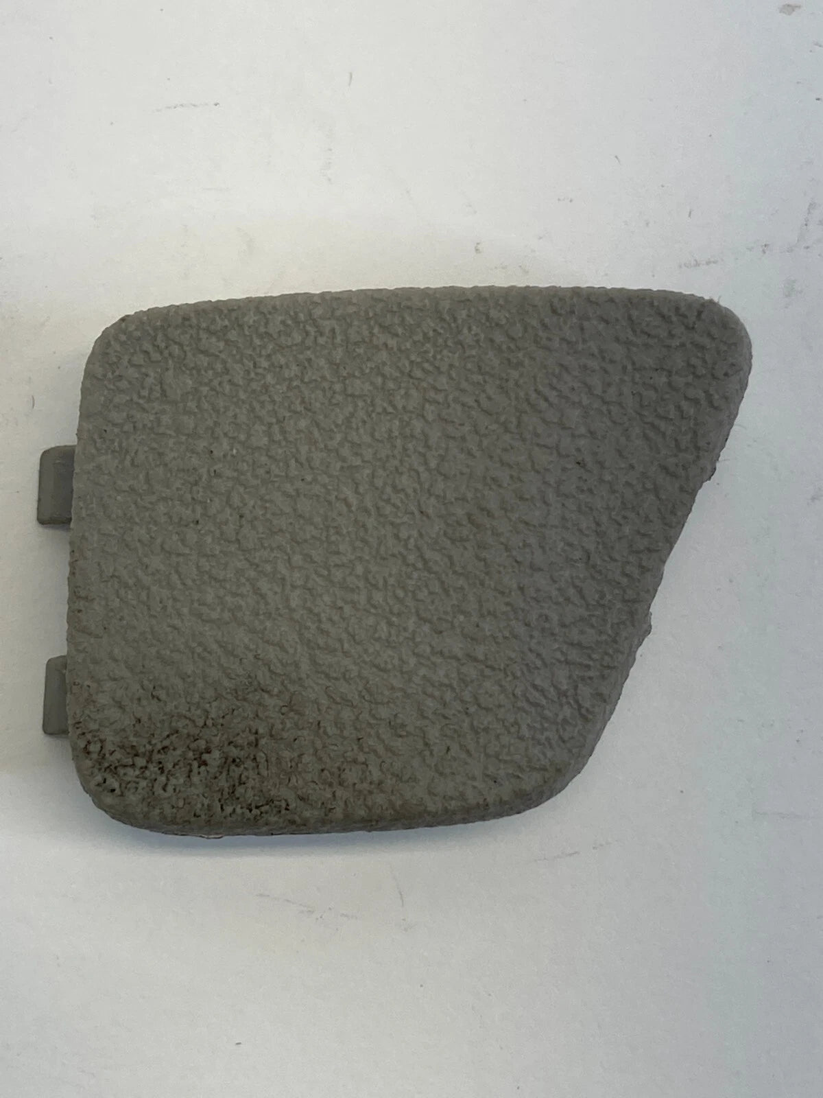 06-13 CHEVROLET IMPALA REAR RIGHT INTERIOR DOOR PANEL SCREW COVER CAP 1342290