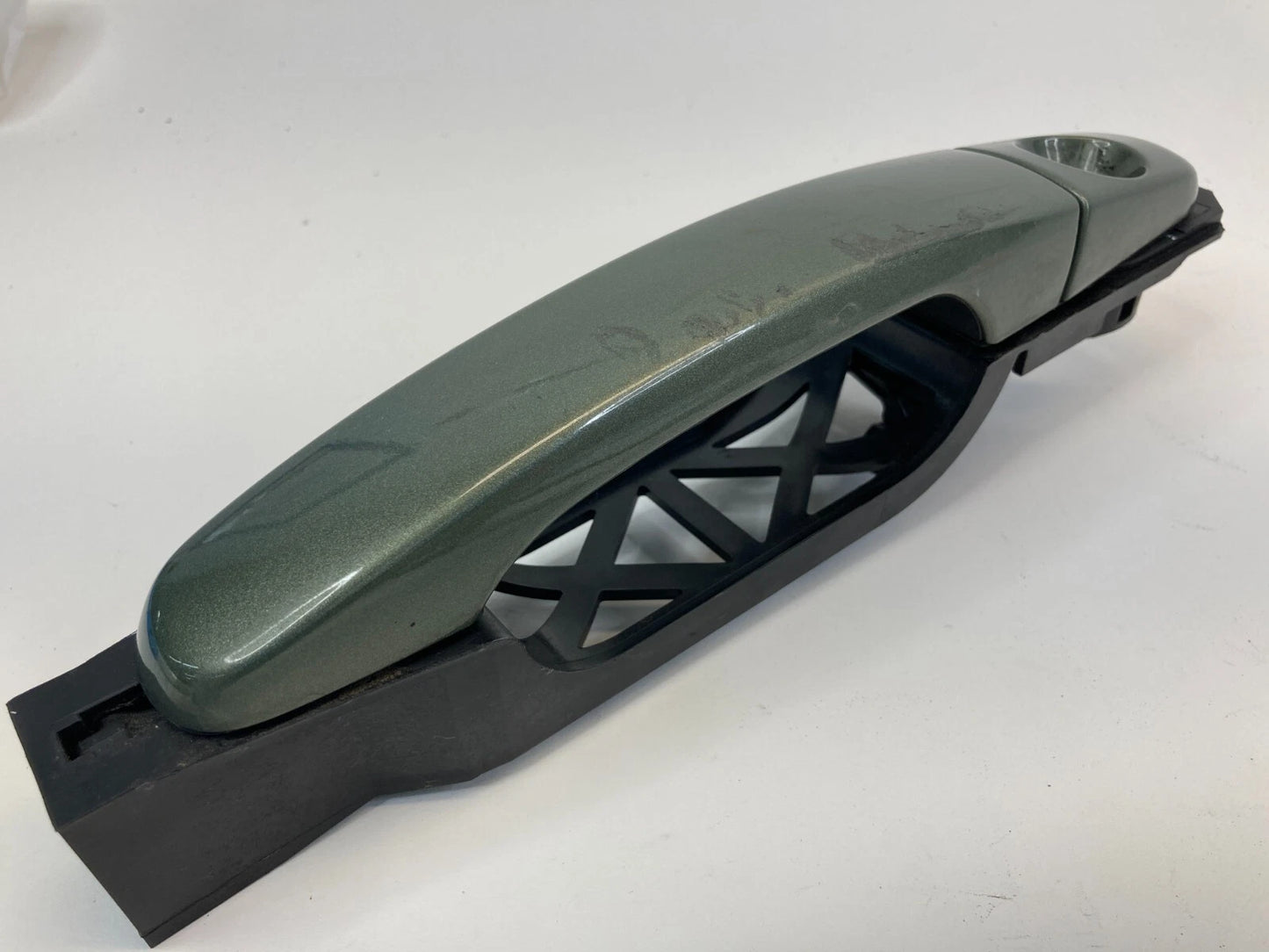 2010-2017 CHEVROLET EQUINOX FRONT LEFT SIDE EXTERIOR OUTER DOOR HANDLE 15786205