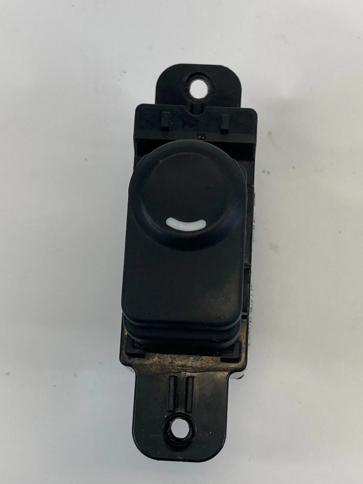 2013-2017 HYUNDAI ACCENT REAR RIGHT SIDE DOOR POWER WINDOW CONTROL SWITCH OEM