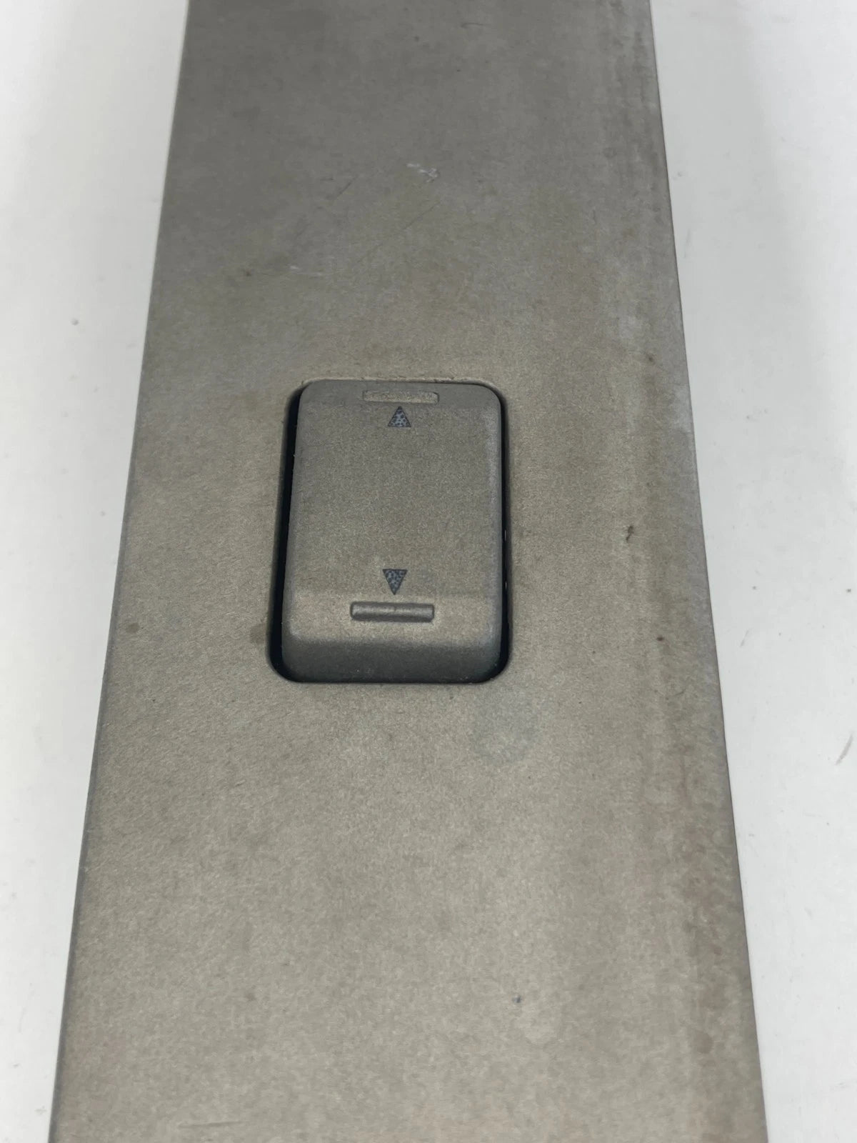 2003-2006 LINCOLN NAVIGATOR REAR LEFT SIDE DOOR WINDOW SWITCH 2L7X-14A568 OEM
