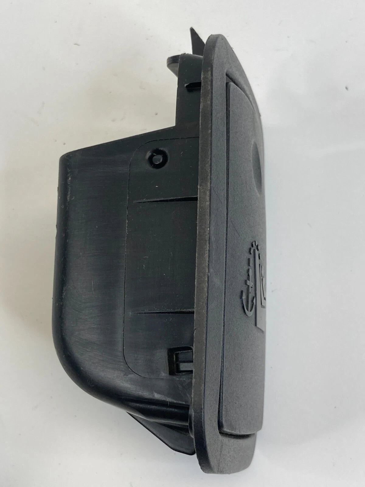 2011-2019 CHEVROLET CRUZE REAR SEAT CHILD SAFETY ANCHOR HOOK COVER LID 5034901