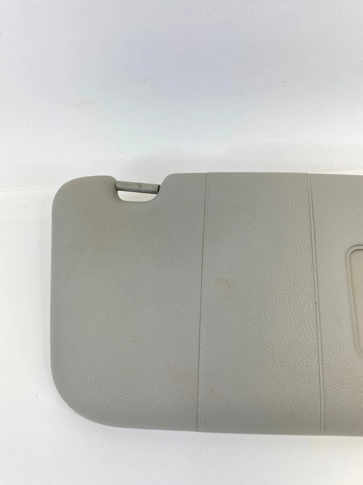 2004-2007 BMW 530I 525I RIGHT PASSENGER SIDE SUNVISOR SUN VISOR SHADE OEM
