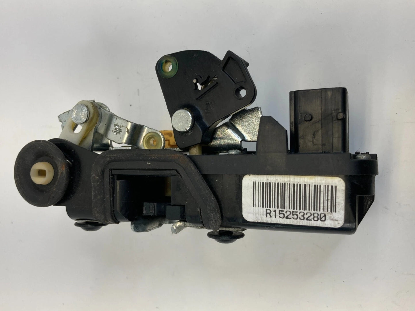 03-07 CADILLAC CTS 04-06 SRX REAR RIGHT SIDE DOOR LOCK LATCH 15253280 OEM