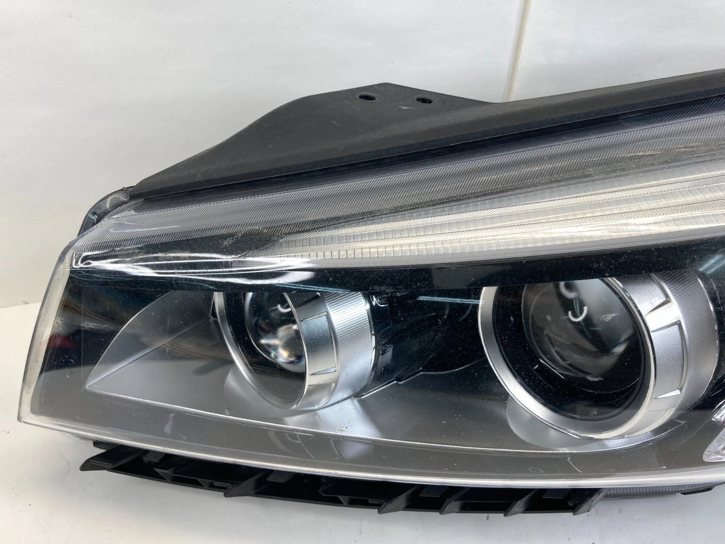 2016-2018 KIA SORENTO LEFT SIDE HEADLIGHT HALOGEN W/ GUIDE LED 92101-C6 OEM