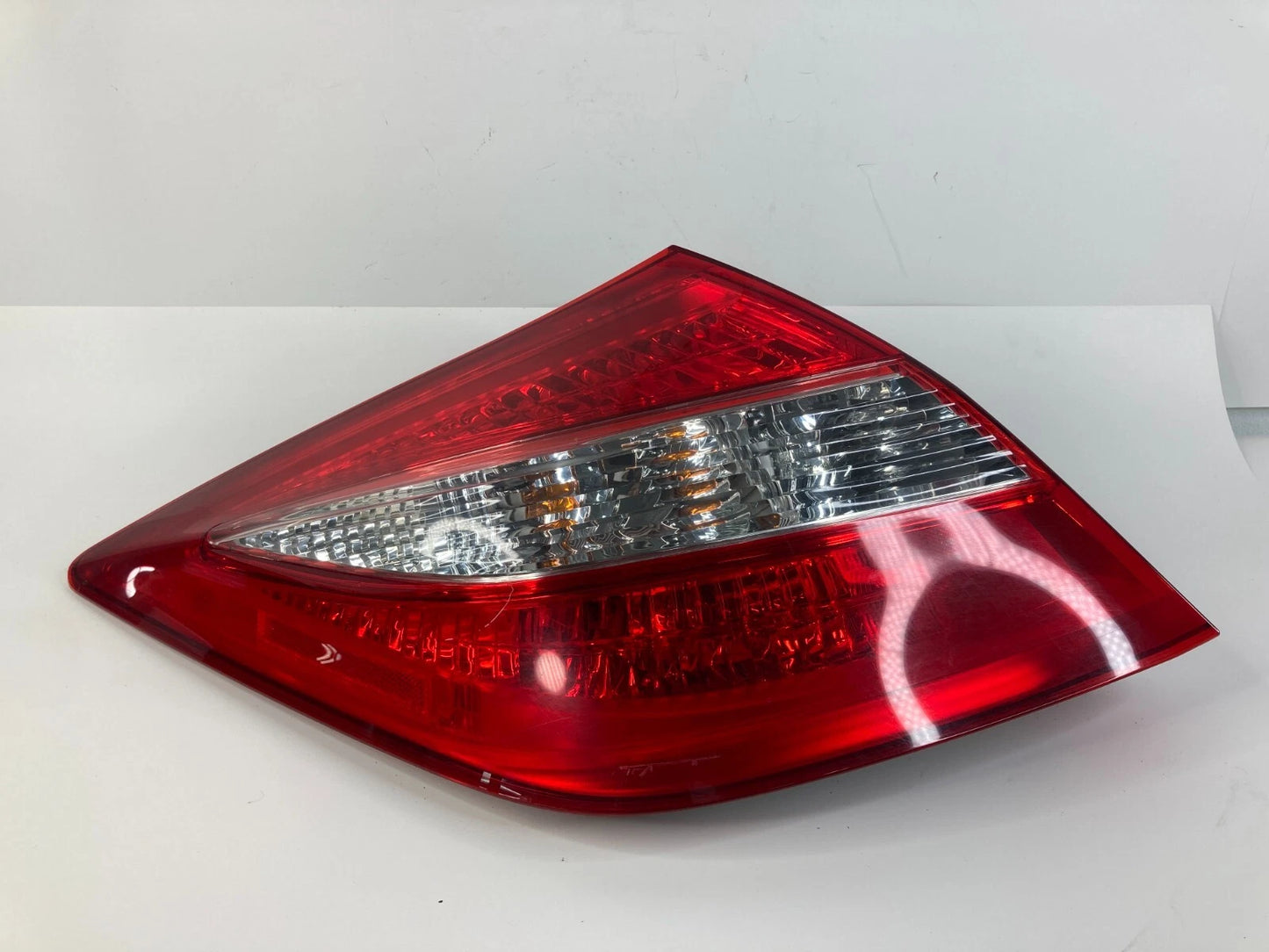 2010 2011 HONDA ACCORD CROSSTOUR REAR LEFT DRIVER TAIL LIGHT LAMP ASSY OEM