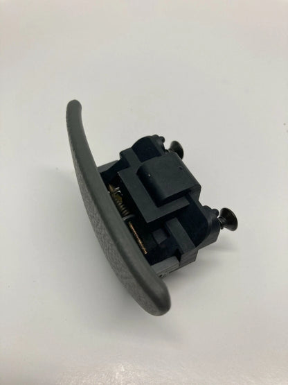 2004 2005 04 05 CHEVROLET CHEVY AVEO GLOVE BOX LATCH DOOR LOCK HANDLE OEM