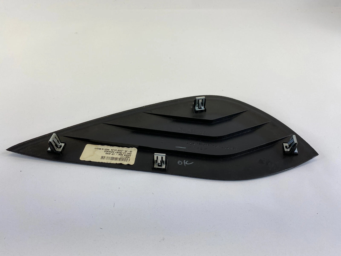 2007-2011 CHEVROLET HHR DASH LEFT DRIVER SIDE END CAP COVER TRIM 15281177 OEM