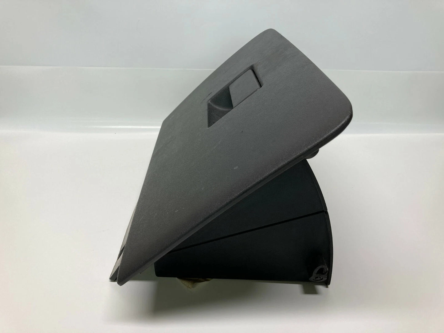 2008 2009 2010 2011 FORD FOCUS GLOVE BOX STORAGE COMPARTMENT ASSEMBLY OEM