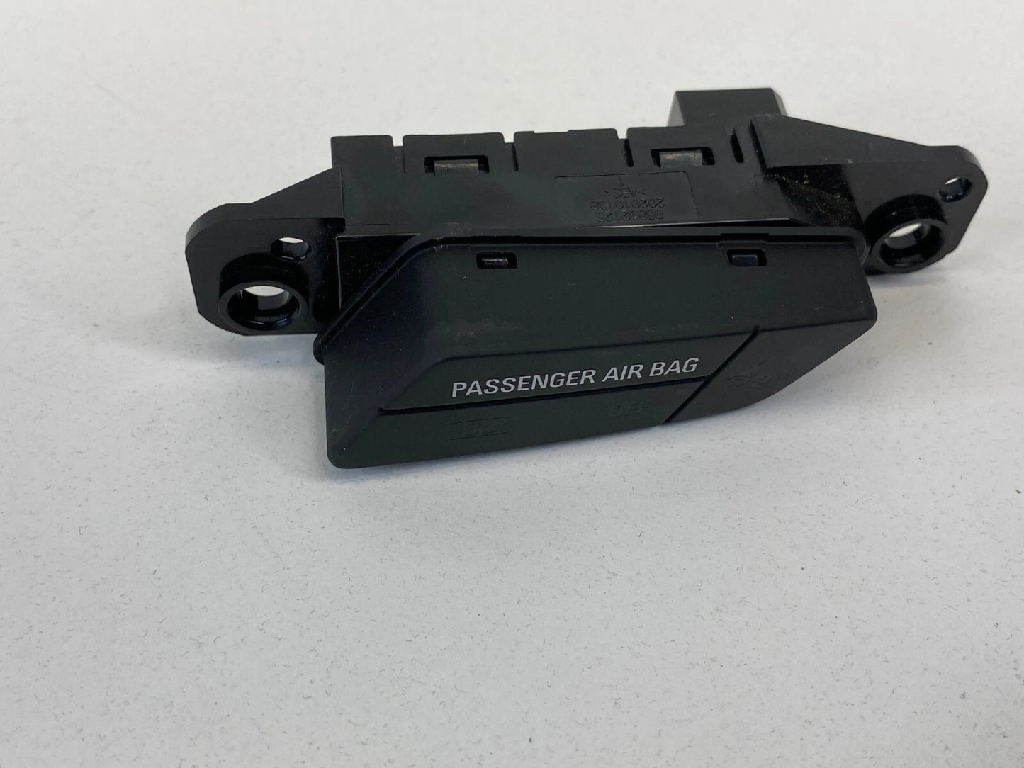12-18 CHEVROLET SONIC SEDAN DASH PANEL PASSENGER INFO HAZARD CONTROL SWITCH OEM
