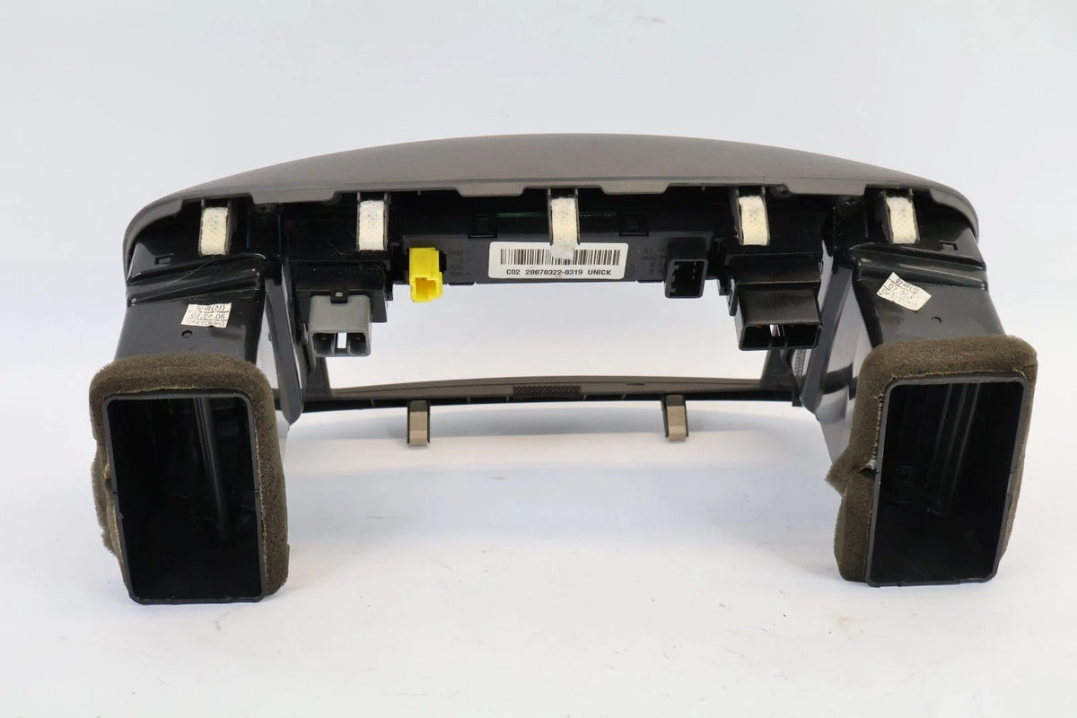 06-11 HYUNDAI ACCENT CENTER DASH RADIO CLIMATE BEZEL PANEL W VENTS & CLOCK OEM