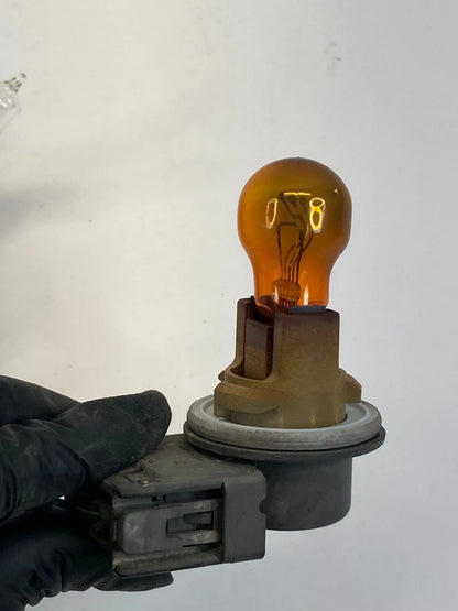 2007-2010 FORD EDGE FRONT RIGHT HEADLIGHT WIRE HARNESS CONNECTOR W/ SOCKET OEM