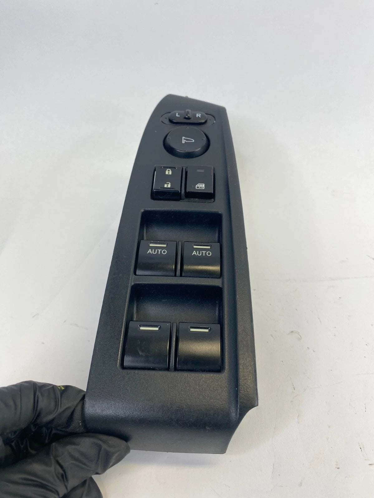 2008-2012 HONDA ACCORD SEDAN FRONT LEFT MASTER WINDOW & LOCK SWITCH W/ BEZEL OEM