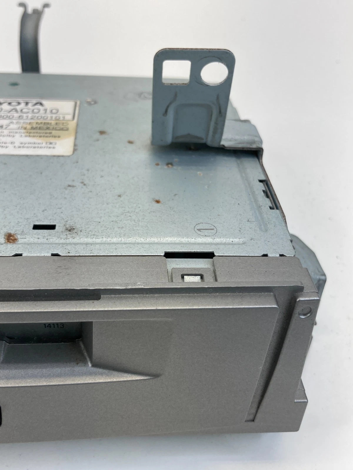 2005-2007 TOYOTA AVALON AM/FM RADIO CD CASSETTE PLAYER RECEIVER 86260-AC010 OEM