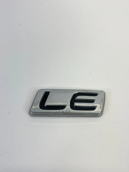 03 04 05 06 07 08 TOYOTA COROLLA LE TRUNK LID LOGO EMBLEM BADGE CHROME OEM