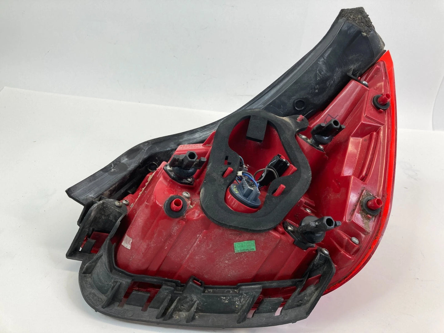 2013 14 2015 CHEVY MALIBU SEDAN REAR LEFT DRIVER OUTER TAIL LIGHT LAMP TAILLIGHT