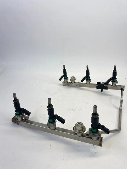 2010-2012 MERCEDES-BENZ GLK-350 FRONT ENGINE FUEL INJECTORS RAIL OEM A2720701395