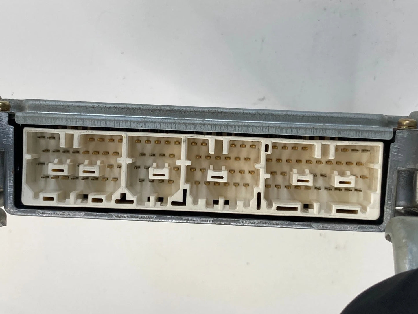 1998 TOYOTA 4RUNNER 3.4L AUTO TRANS 2WD ENGINE CONTROL MODULE ECU 89661-3D380