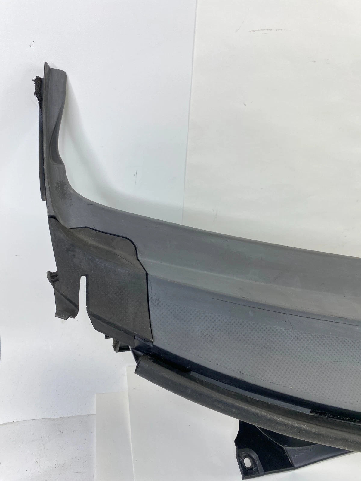 2007 HONDA FIT FRONT WINDSHIELD COWL TOP PANEL GRILLE 74220-SLN-A00 OEM