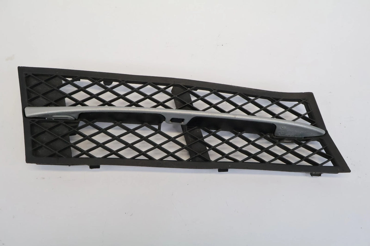 2011-2013 BMW 528I 535I 550I FRONT LEFT RIGHT LOWER BUMPER COVER GRILLE SET OEM