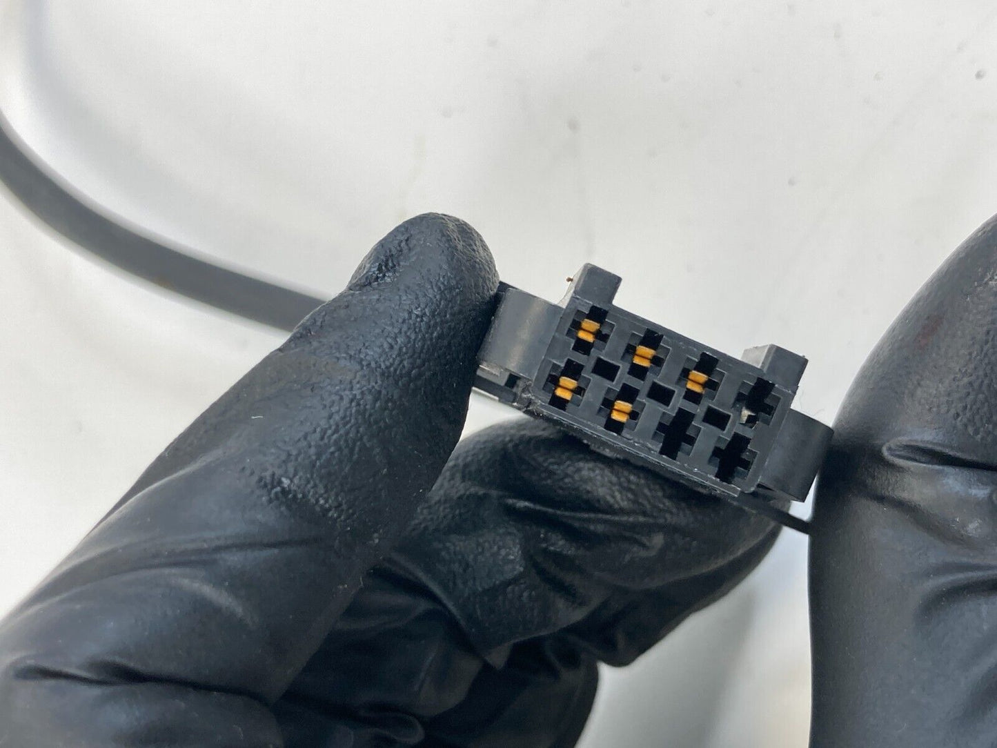 2005-2011 Audi A6 Quattro Front Right Side Seat Belt Buckle 8E0-857-756 OEM