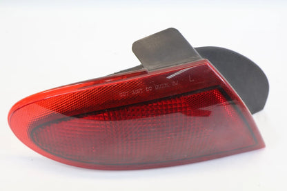 2000-2002 PONTIAC SUNFIRE COUPE 2 DOOR LEFT SIDE TAIL LIGHT OUTER TAILLIGHT OEM